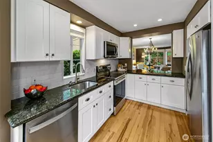 10259 NE 129th Ln, Kirkland, WA 98034 - Photo 7