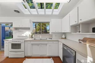 9004 NE 178th St, Bothell, WA 98011 - Photo 9