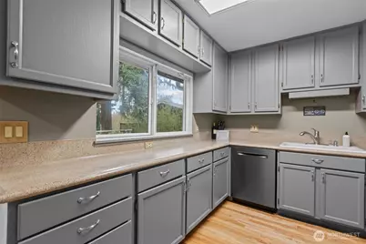 4901 66th Avenue W, University Place, WA 98467 - Photo 7