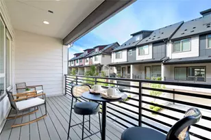 935 7th Ave NE, Issaquah, WA 98029 - Photo 13