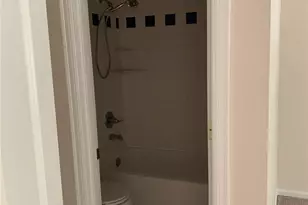 13820 SE Newport Way, Bellevue, WA 98006 - Photo 19