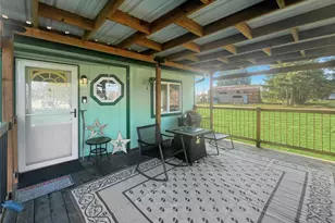 838 8 King Rd, Winlock, WA 98596 - Photo 5