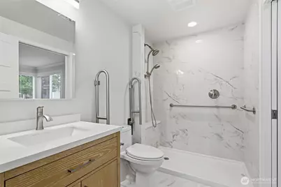 17203 NE 45th Street #47, Redmond, WA 98052 - Photo 15