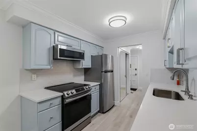 17203 NE 45th Street #47, Redmond, WA 98052 - Photo 11