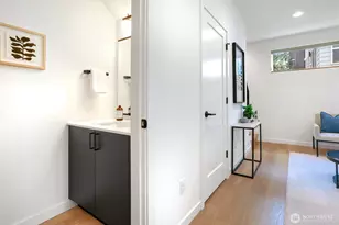 10344 Wallingford Ave N, Seattle, WA 98133 - Photo 13