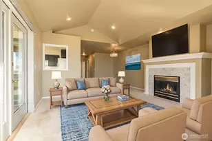 102 W Maberry St, Lynden, WA 98264 - Photo 7