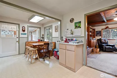 9431 Pipeline Road E, Puyallup, WA 98371 - Photo 7