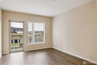 1760 NW 56th Street #310, Seattle, WA 98107 - Photo 3