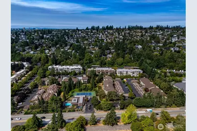 6648 Park Point Way NE #D-111, Seattle, WA 98115 - Photo 29