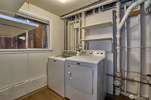 15946 SE 1st St, Bellevue, WA 98008 - Photo 35