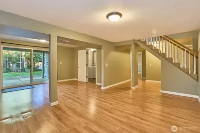 15946 SE 1st Street, Bellevue, WA 98008 - Photo 25