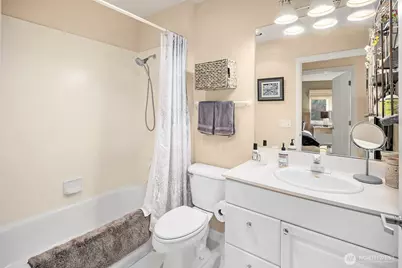 1402 Alki Avenue SW #402, Seattle, WA 98116 - Photo 31