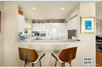 1402 Alki Avenue SW #402, Seattle, WA 98116 - Photo 15