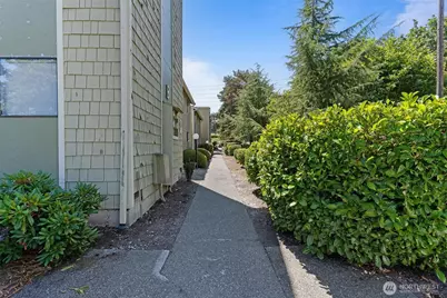 2020 Grant Avenue S #B201, Renton, WA 98055 - Photo 15