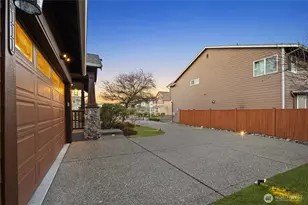 5111 NE 7th Pl, Renton, WA 98059 - Photo 3