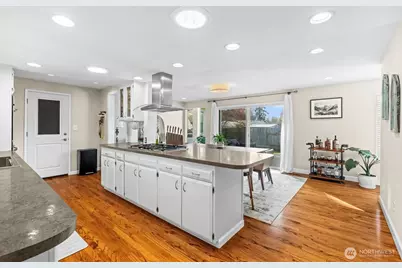 7704 45th Street Ct W, University Place, WA 98466 - Photo 5