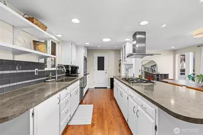 7704 45th Street Ct W, University Place, WA 98466 - Photo 13