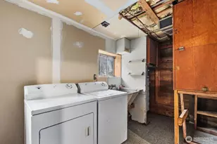 12249 Shorewood Dr SW, Burien, WA 98146 - Photo 27