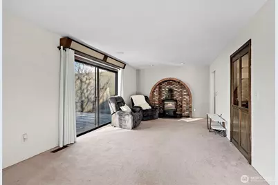 1655 Wheaton Street, Raymond, WA 98577 - Photo 9