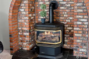 1655 Wheaton St, Raymond, WA 98577 - Photo 13