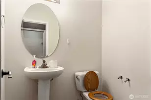 9016 176th St Ct E, Puyallup, WA 98375 - Photo 7