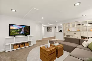 2568 28th Ave W, Seattle, WA 98199 - Photo 23