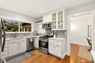 2568 28th Ave W, Seattle, WA 98199 - Photo 13