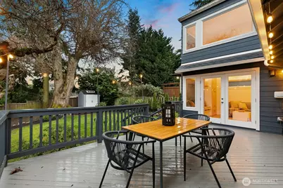 2568 28th Avenue W, Seattle, WA 98199 - Photo 29