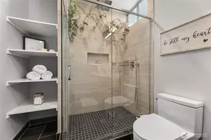 814 NW 54th St, Seattle, WA 98107 - Photo 17