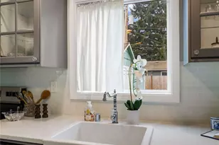 922 5th St NW, Puyallup, WA 98371 - Photo 9