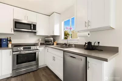 6301 22nd Avenue NW, Seattle, WA 98107 - Photo 13