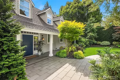 2042 77th Avenue NE, Medina, WA 98039 - Photo 3