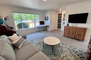 10201 17th Ave SW, Seattle, WA 98146 - Photo 9