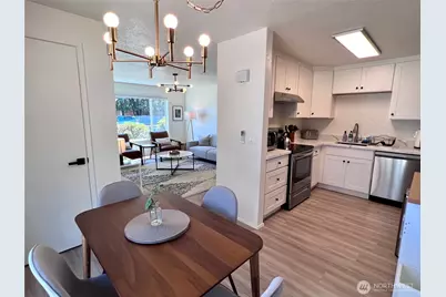 10201 17th Avenue SW, Seattle, WA 98146 - Photo 17