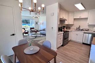 10201 17th Ave SW, Seattle, WA 98146 - Photo 17