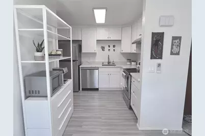 10201 17th Avenue SW, Seattle, WA 98146 - Photo 13