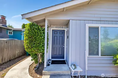 10201 17th Avenue SW, Seattle, WA 98146 - Photo 5