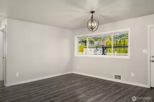 803 Dayton Ave NE, Renton, WA 98056 - Photo 3