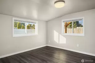 803 Dayton Ave NE, Renton, WA 98056 - Photo 7