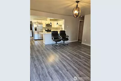 803 Dayton Avenue NE, Renton, WA 98056 - Photo 7