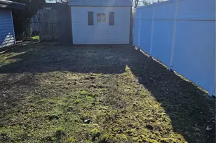 803 Dayton Ave NE, Renton, WA 98056 - Photo 23