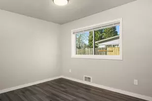 803 Dayton Ave NE, Renton, WA 98056 - Photo 11