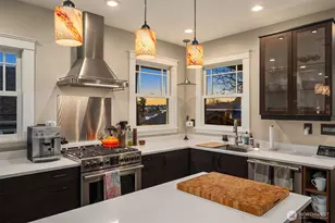 334 NW 51st St, Seattle, WA 98107 - Photo 11