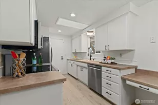 10629 26th Dr SE, Everett, WA 98208 - Photo 7