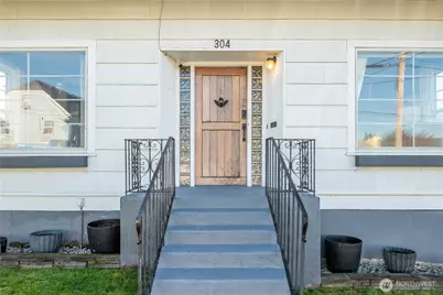 304 Crawford Street, Kelso, WA 98626 - Photo 7