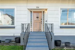 304 Crawford St, Kelso, WA 98626 - Photo 7