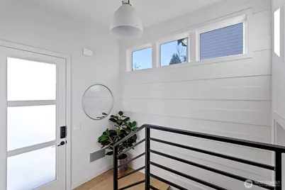 8017 126th Avenue NE #B, Kirkland, WA 98033 - Photo 3