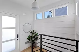 8017 126th Ave NE, Kirkland, WA 98033 - Photo 3