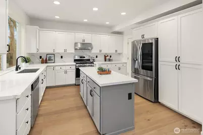 20128 12th Avenue W, Lynnwood, WA 98036 - Photo 11