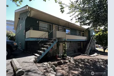 4200 Fremont Avenue N, Seattle, WA 98103 - Photo 1